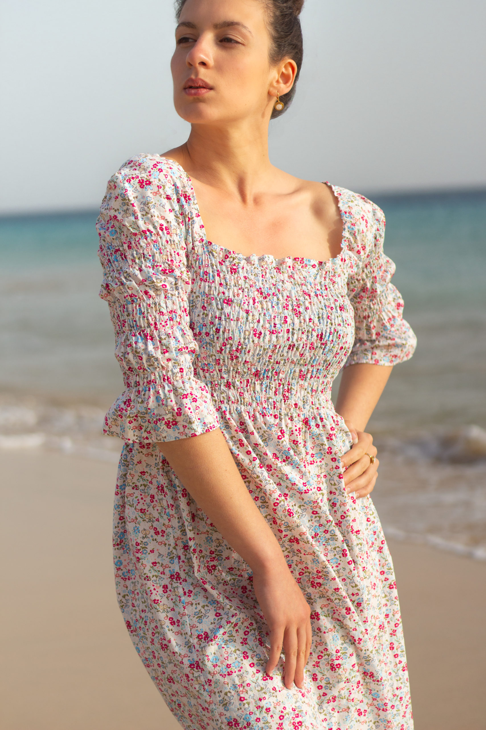 Robe ALTINAÏ smocks fleuri Robe ALTINAÏ smocks fleuri
