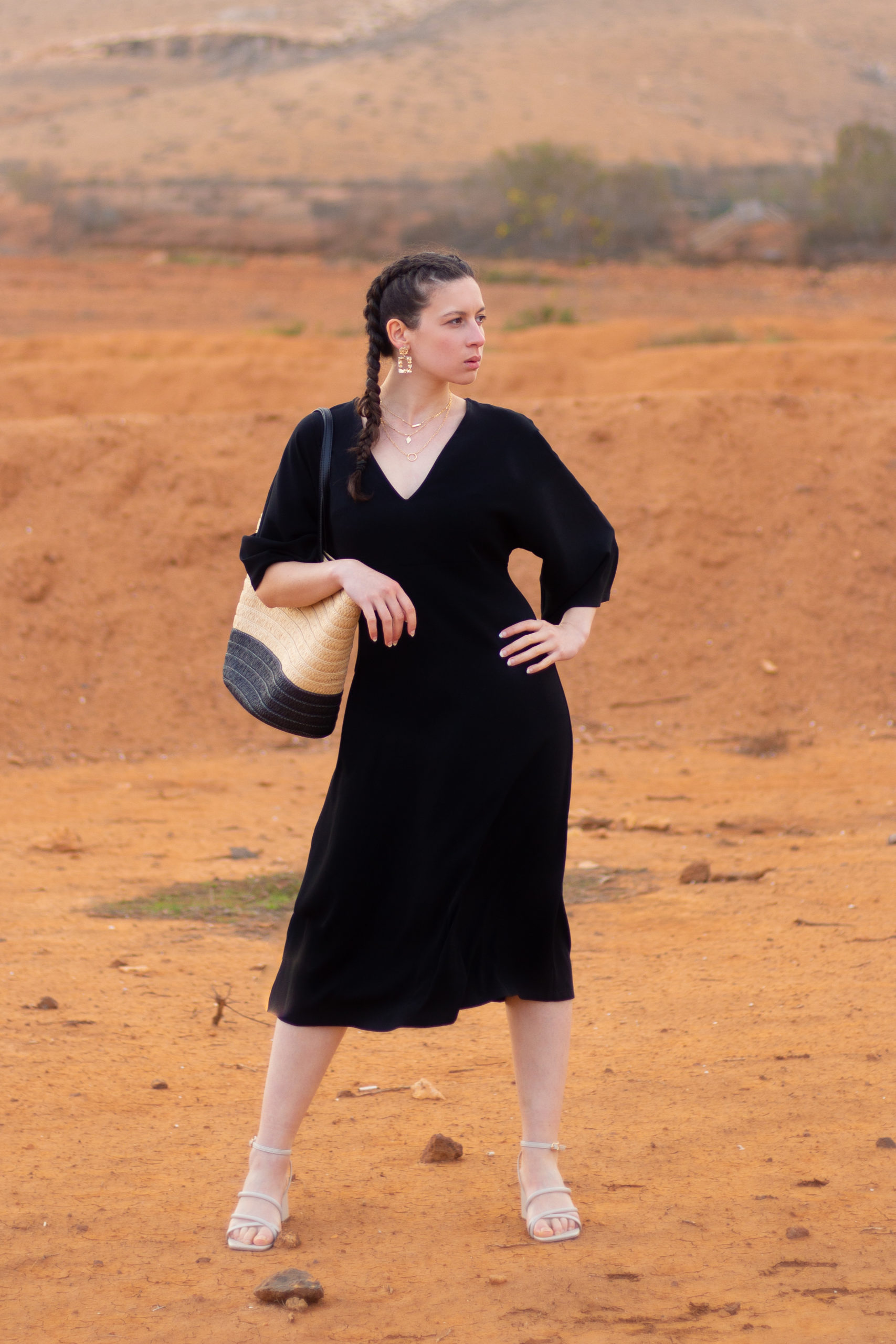 Robe HANAÉ noire manches kimono Robe HANAÉ noire manches kimono