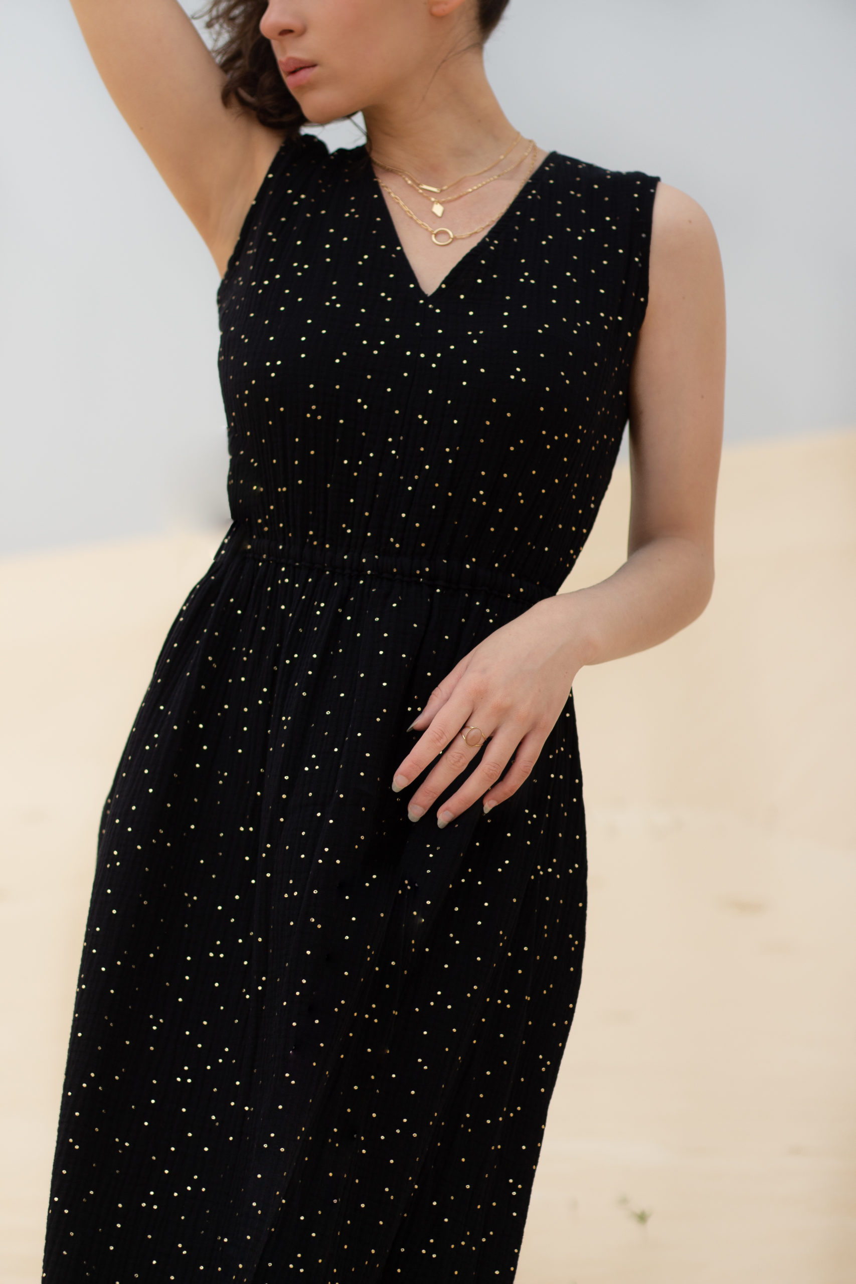 Robe STELLA noire pois dorés Robe STELLA noire pois dorés