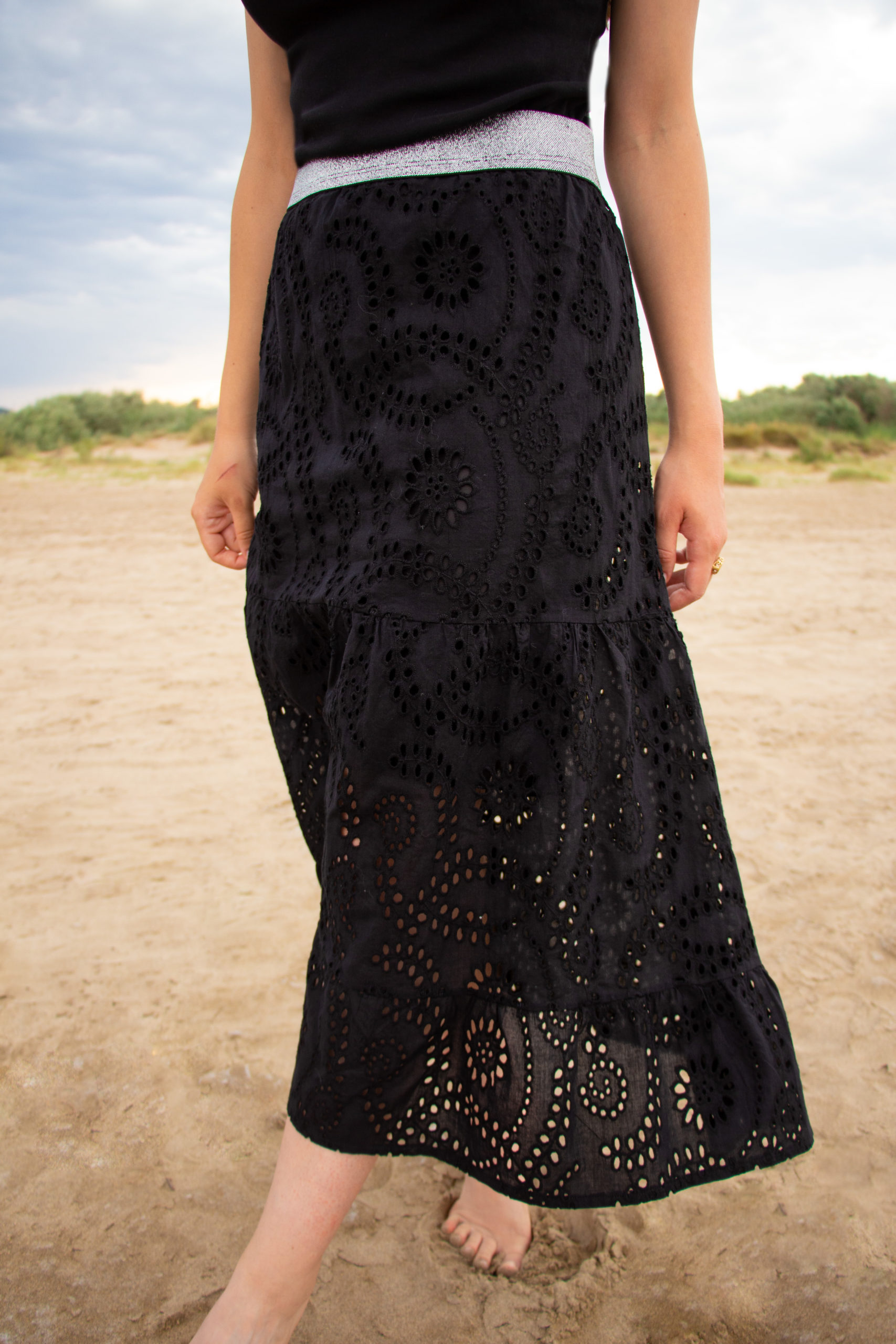 Jupe ADÈLE broderie anglaise noire 100 % coton Jupe ADÈLE broderie anglaise noire 100 % coton