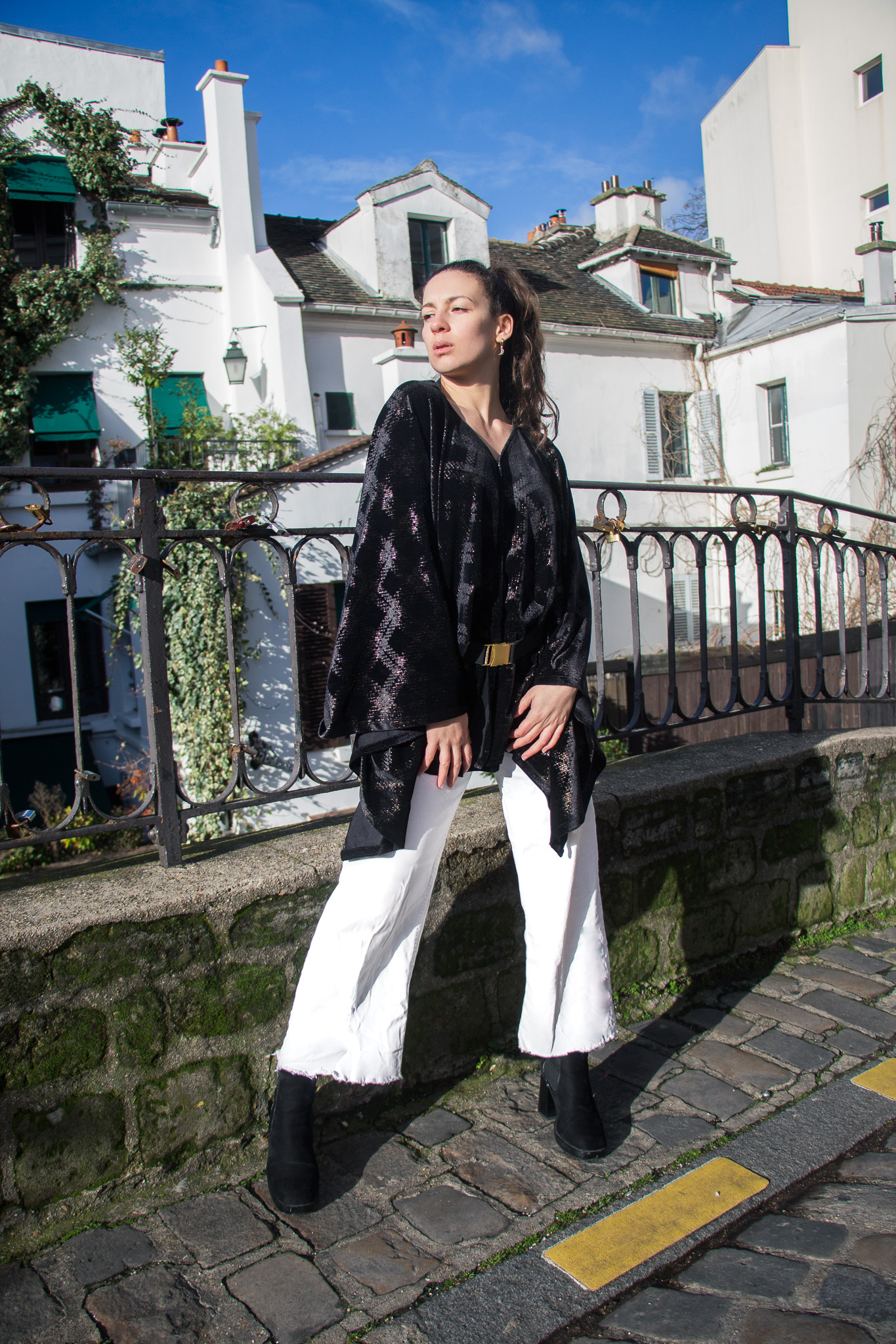 poncho velours noir et doré poncho velours noir et doré