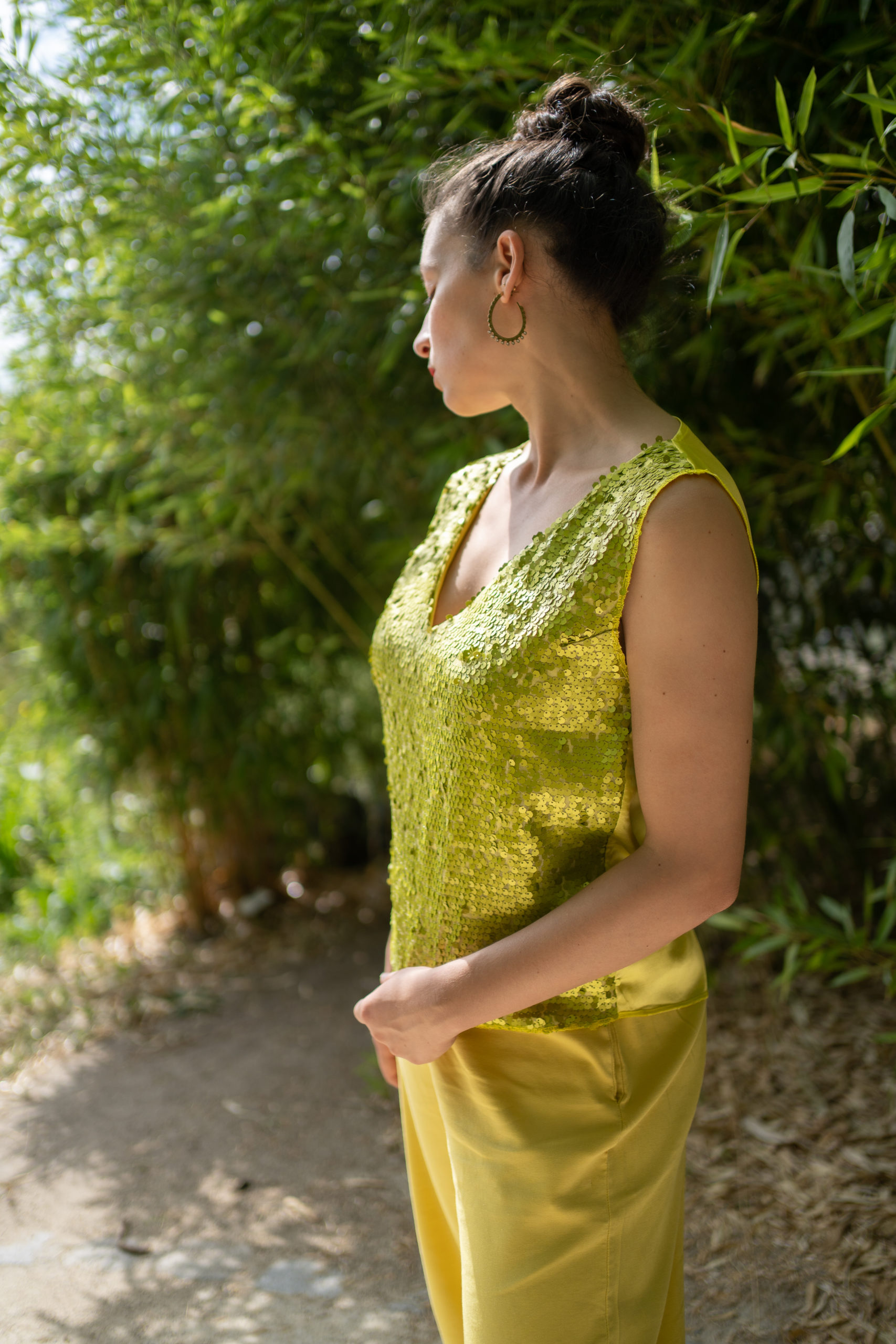 haut IBIZA bi-matière sequins anis et jaune satiné tissus haute couture