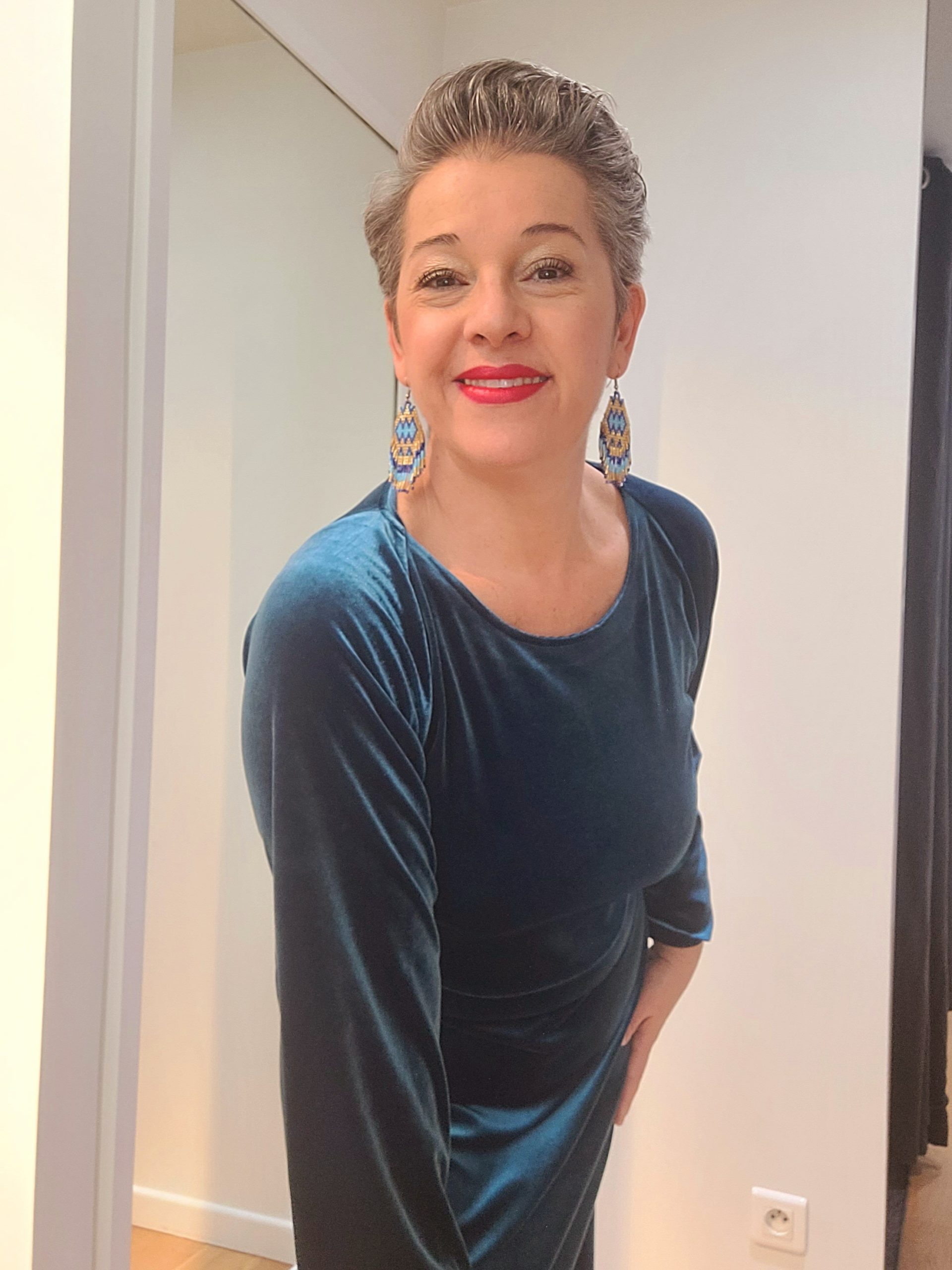 Robe AGATHE velours bleu Robe AGATHE velours bleu
