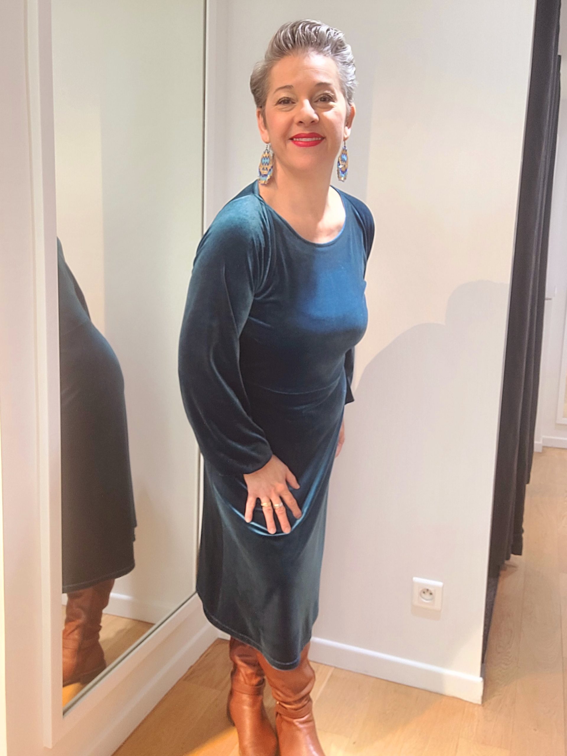Robe AGATHE velours bleu Robe AGATHE velours bleu