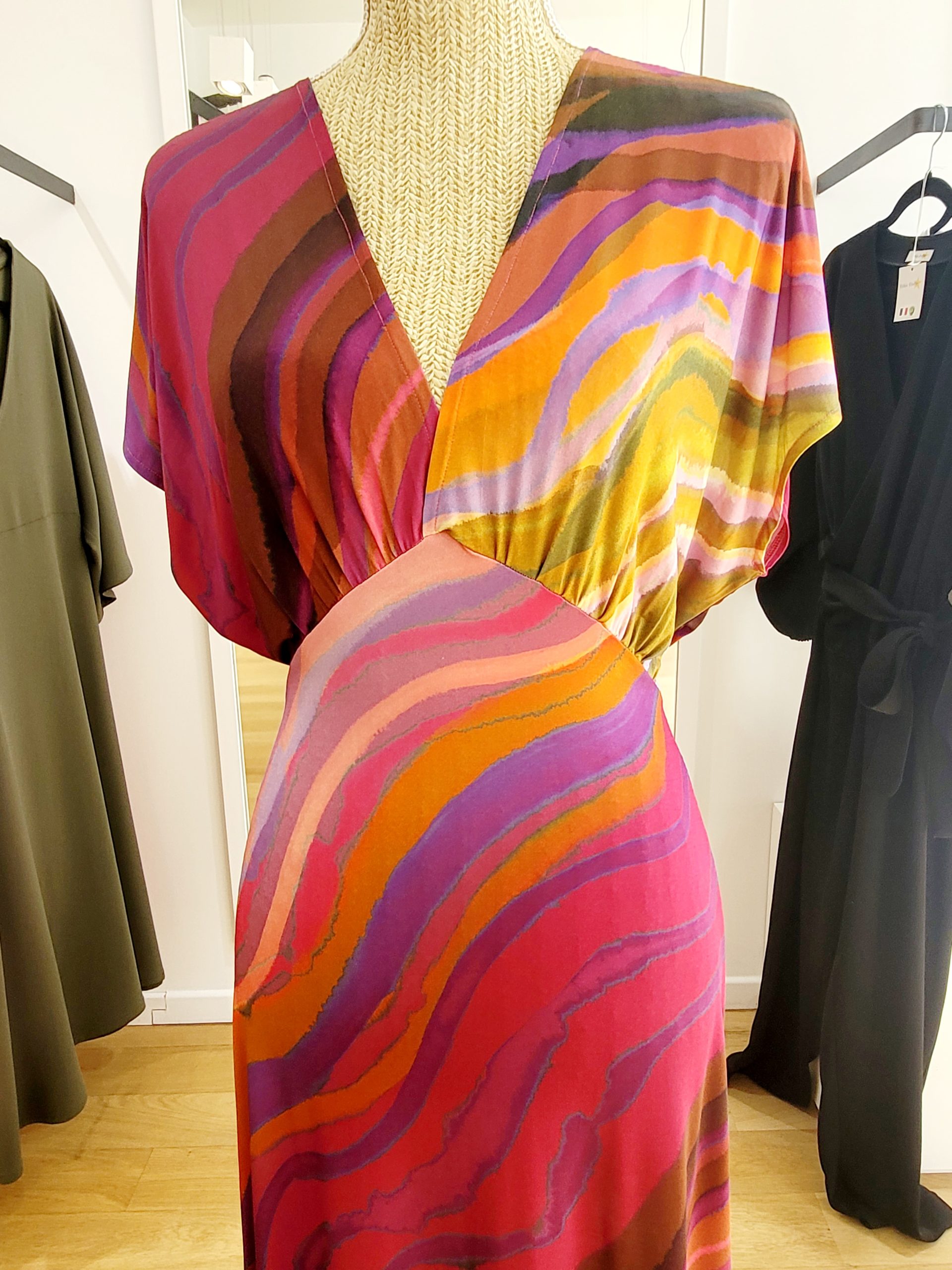 Robe MARYSE rayonne dégradé couleurs vert et rose Robe MARYSE rayonne dégradé couleurs vert et rose