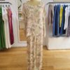 Blouse MYKONOS et pantalon VIVIANE en viscose imprimée Blouse MYKONOS et pantalon VIVIANE en viscose imprimée