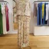 Blouse MYKONOS et pantalon VIVIANE en viscose imprimée Blouse MYKONOS et pantalon VIVIANE en viscose imprimée