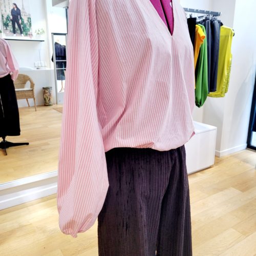 Blouse col V popeline coton à rayures blanches et roses
