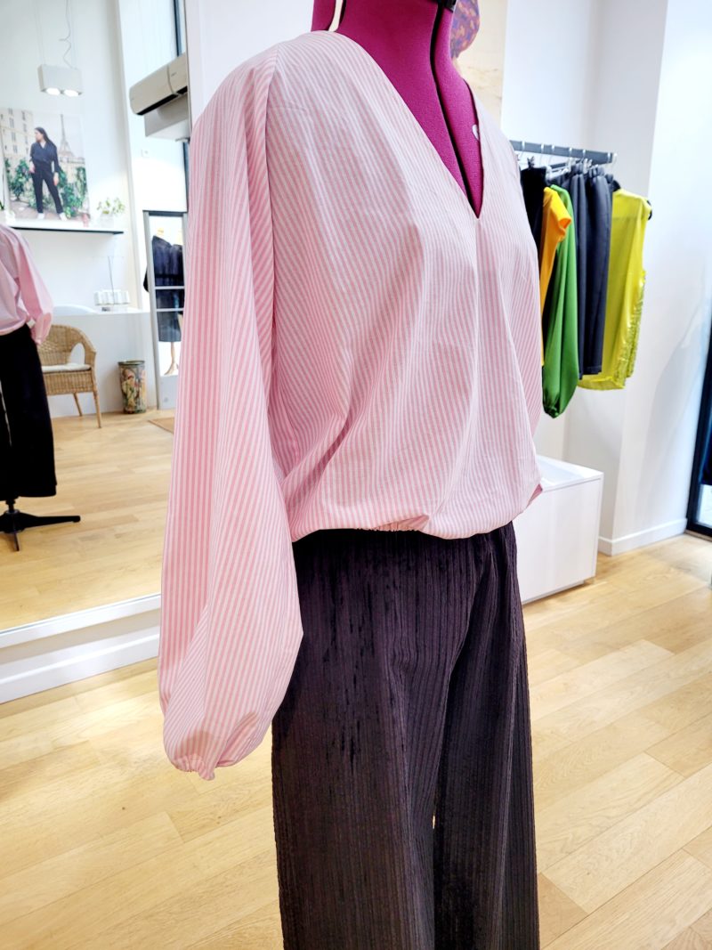 Blouse col V popeline coton à rayures blanches et roses