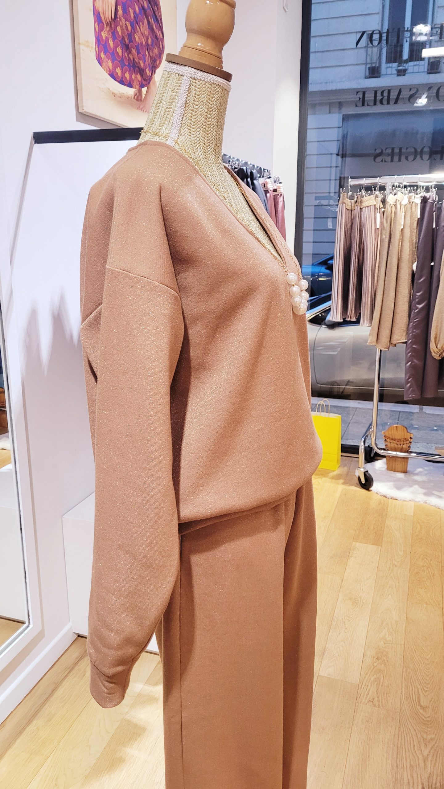 Pantalon ROMY molleton sweat camel lurex doré