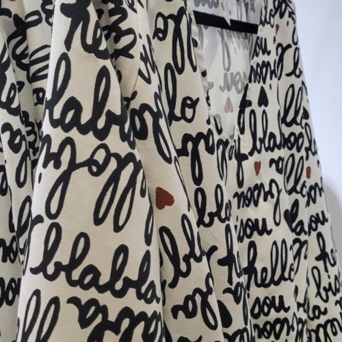 Blouse col V sergé coton imprimé à messages