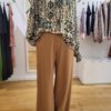 Blouse ANNA viscose lurex imprimée jacquard bleu canard sur fond beige